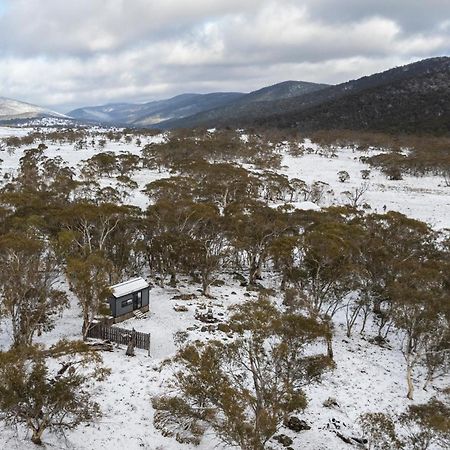 Big Yard Escapes - Two Off-Grid Tiny Houses On The Mowamba River Jindabyne Bagian luar foto