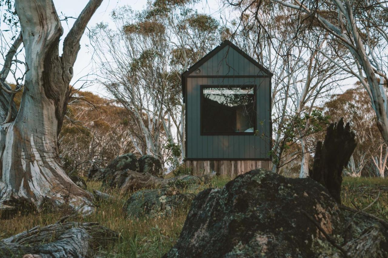 Big Yard Escapes - Two Off-Grid Tiny Houses On The Mowamba River Jindabyne Bagian luar foto