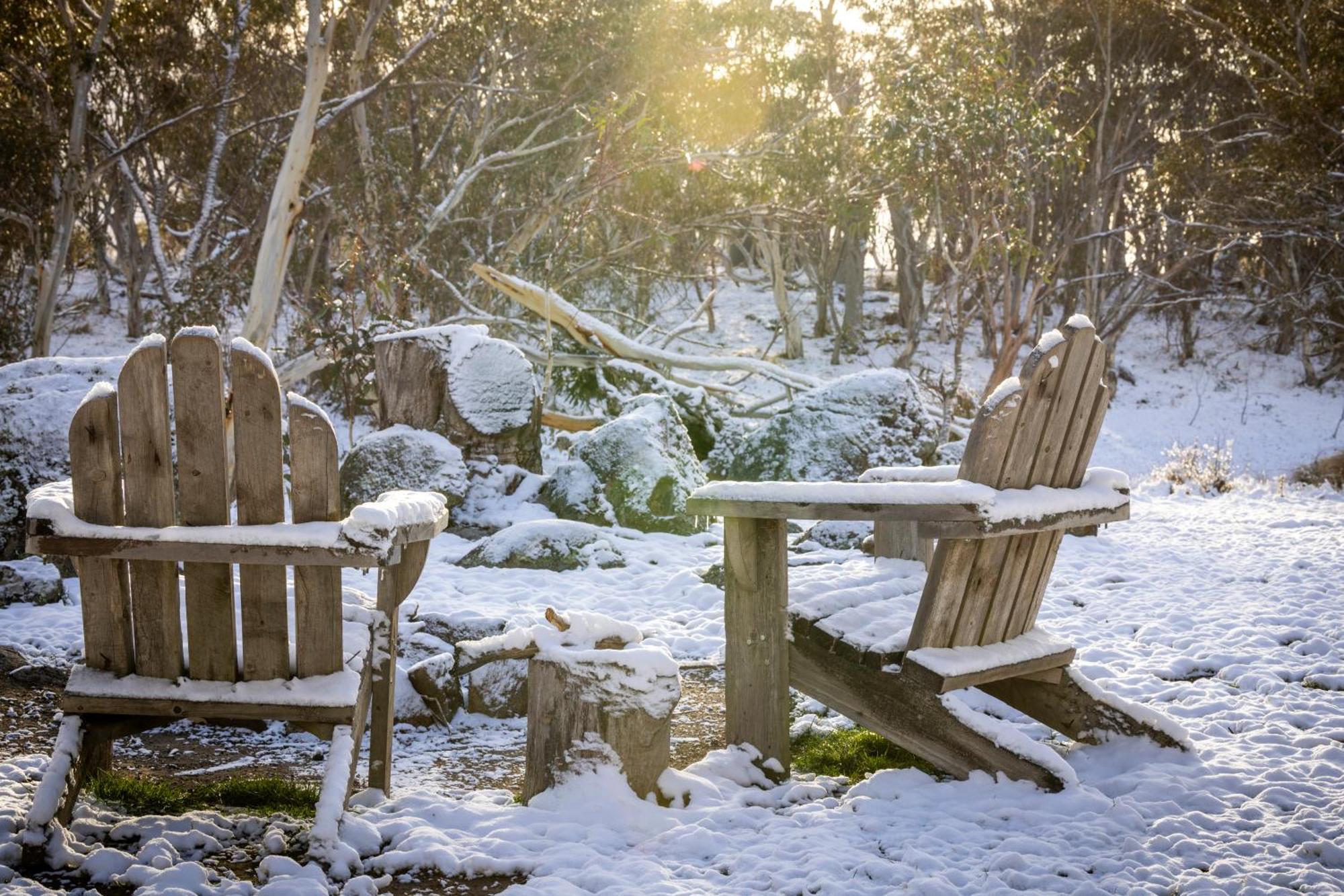 Big Yard Escapes - Two Off-Grid Tiny Houses On The Mowamba River Jindabyne Bagian luar foto